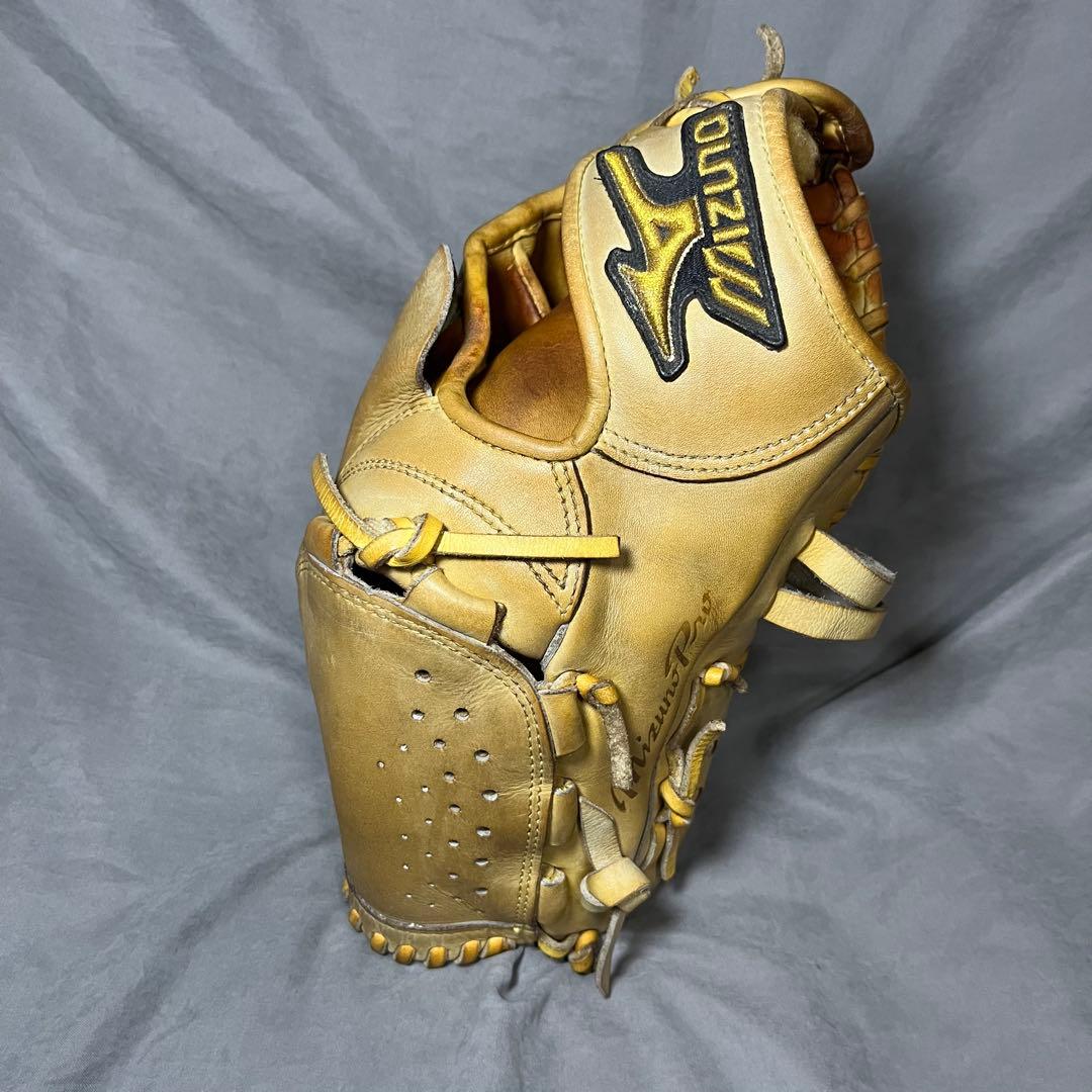 ミズノプロ 硬式投手用グラブ 旧タグラベル 左投げ用 左利き - メルカリ