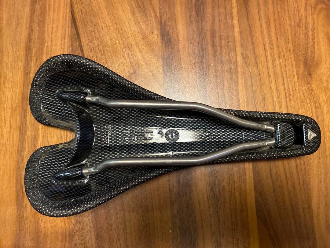 希少 】KEVLAR Selle SUCCESS カーボンサドル自転車 - メルカリ