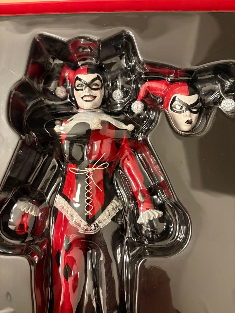 ハーレイ・クイン 1/6スケールフィギュア サイドショウ・シックス・スケール