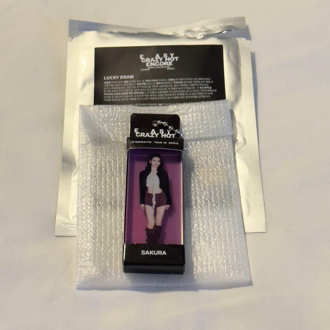 ルセラフィム サクラ ソウルコン ラキドロ アクキー - メルカリ