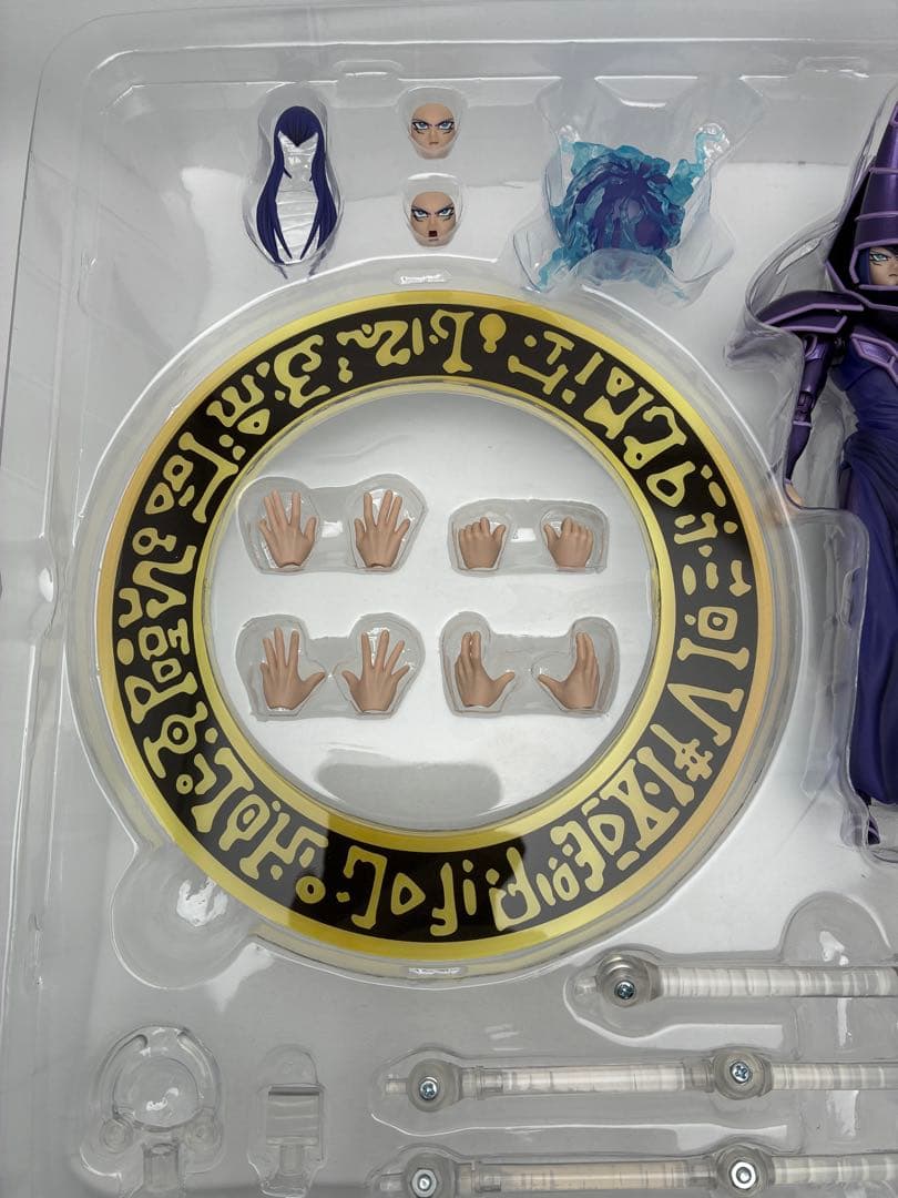 S.H.MonsterArts ブラック・マジシャン