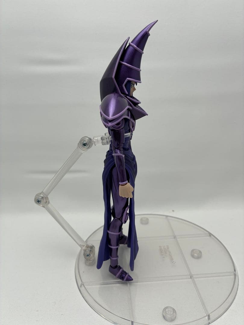 S.H.MonsterArts ブラック・マジシャン