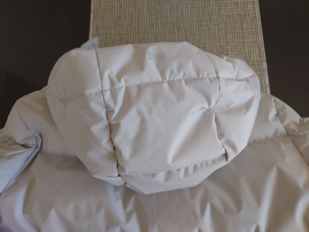 新品タグ付き】Herno アイスグレー ダウンジャケット 38 - メルカリ