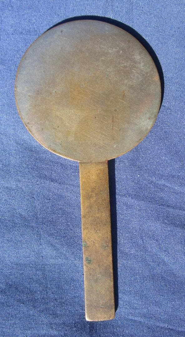古鏡 天下一 柄鏡 手鏡 小型 0江戸期の初め頃 中に摘みあり 1個 - メルカリ