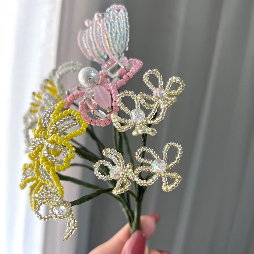 ビーズフラワー ビーズフラワーブーケ - メルカリ