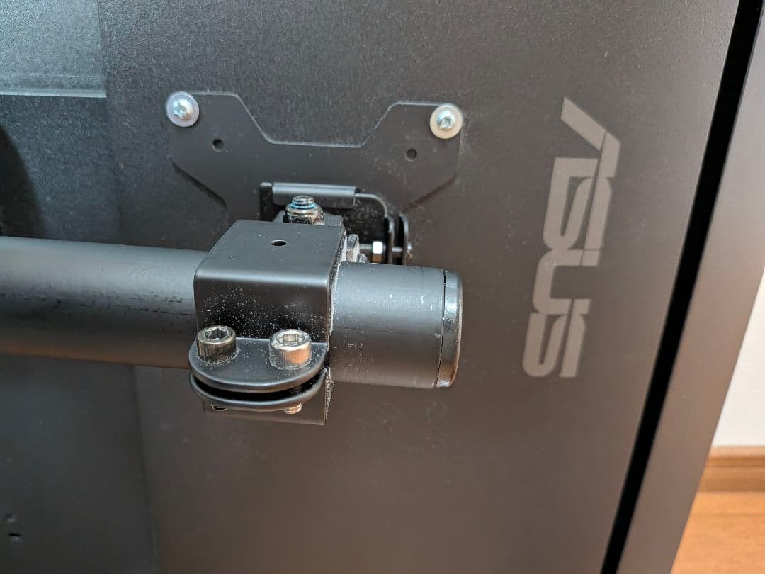 ASUS 31.5インチモニター2台 ＆ 上下2画面モニターアーム セット