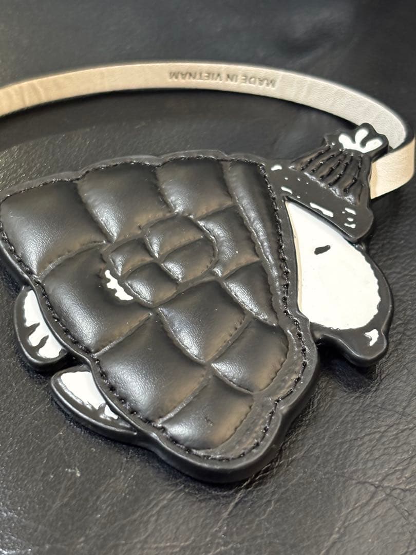 kate spade ピーナッツ パファー キーフォブ スヌーピー チャーム kate