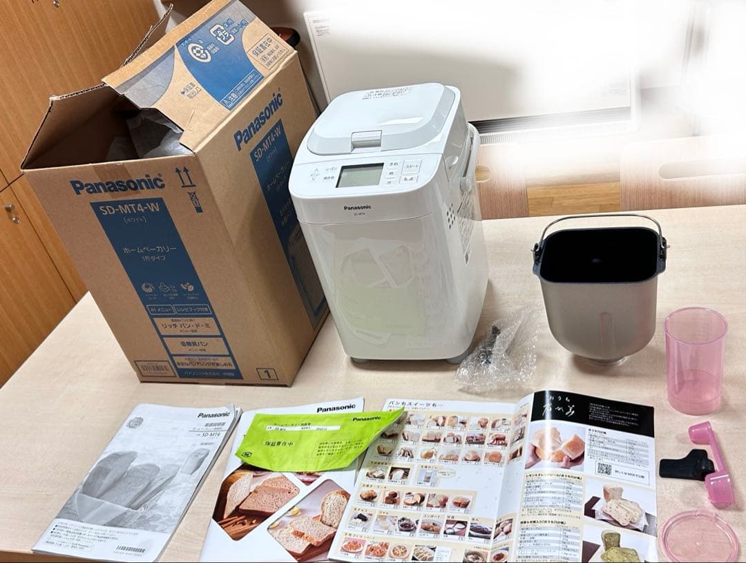 2025 年製ホームベーカリー　パナソニック　SD-MT4 パナソニック SD-MT4-W ホームベーカリー ホワイト SDMT4