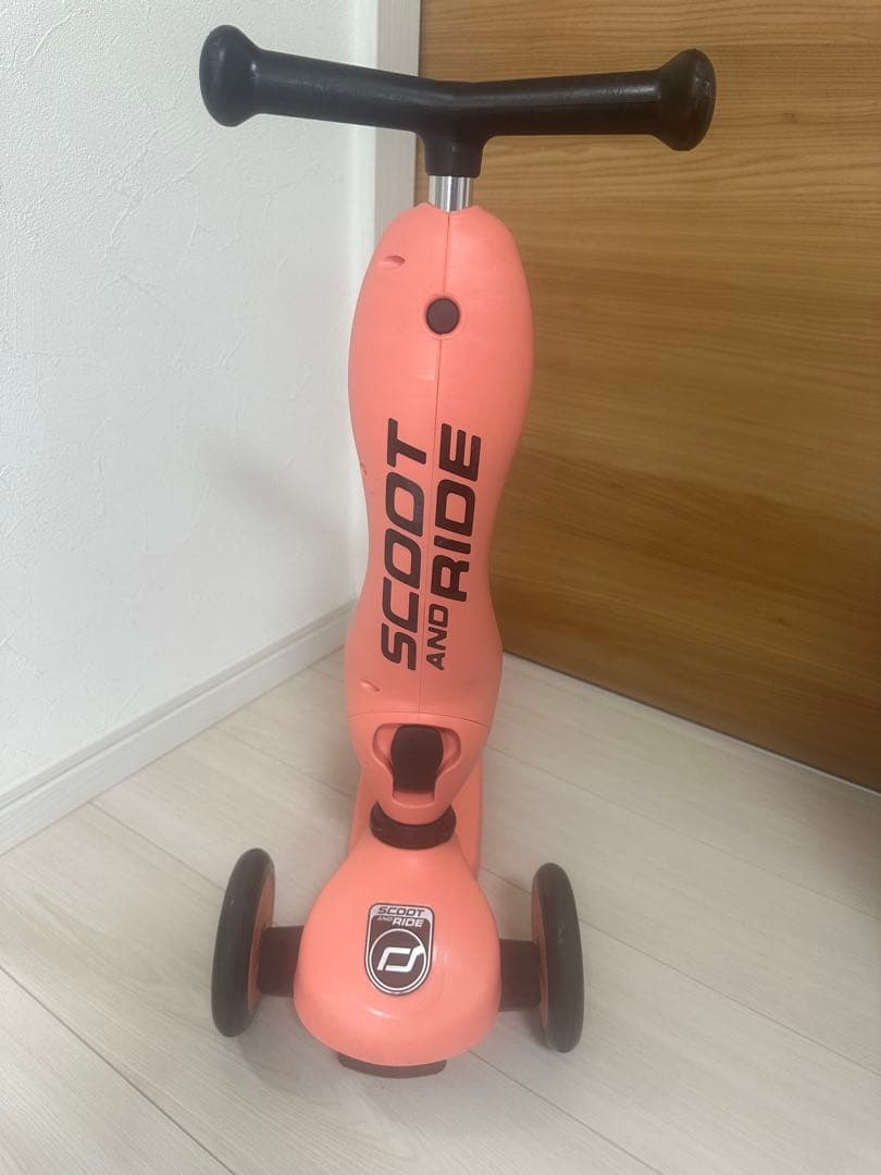 美品　Scoot and Ride キックスクーター ヘルメット付き
