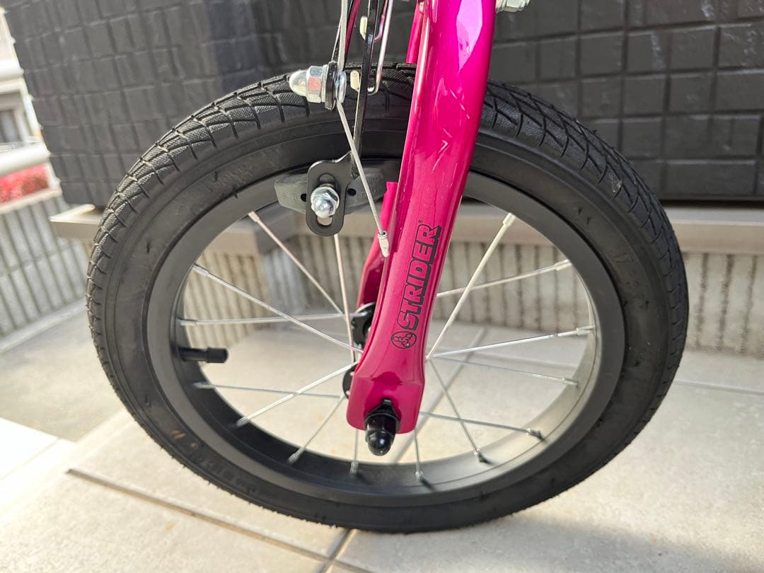 美品】ストライダー 14X フューシャピンク - メルカリ