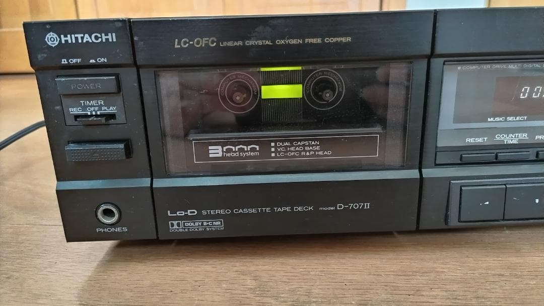 ジャンク品 扱い】【送料込み】日立 Lo-Dカセットデッキ D-707Ⅱ