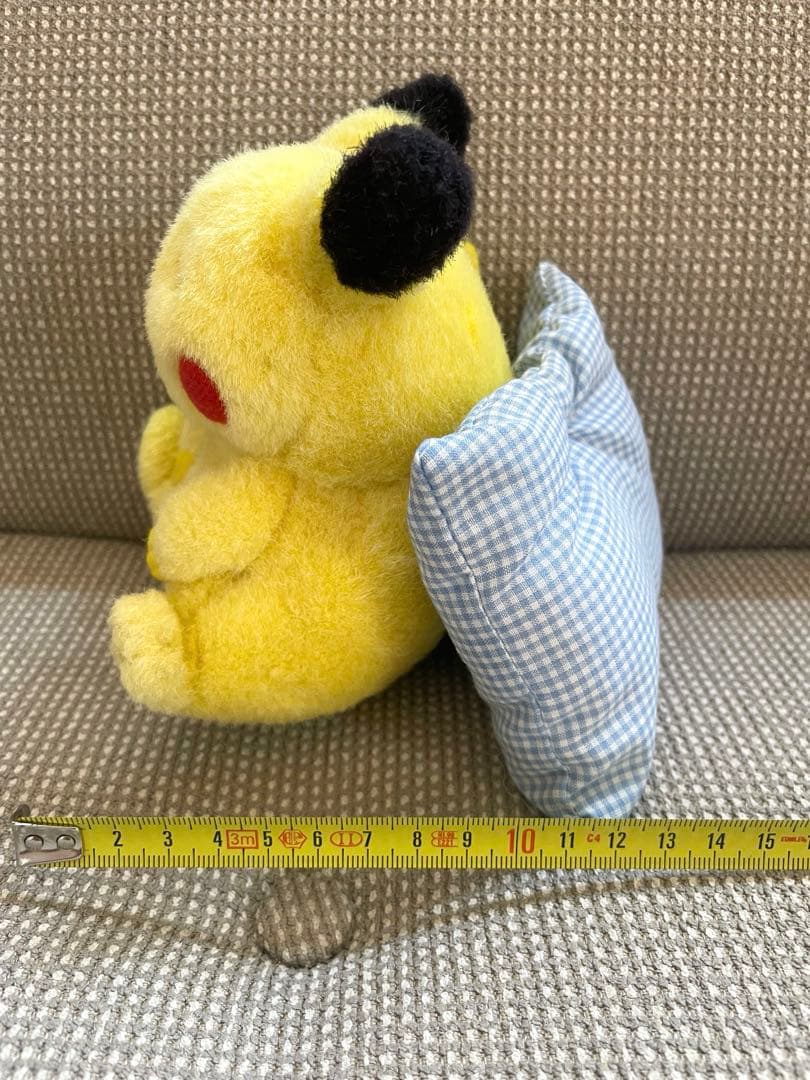 【希少】TOMY初期ピカチュウ ぬいぐるみ クッション付き　おやすみピカチュウ