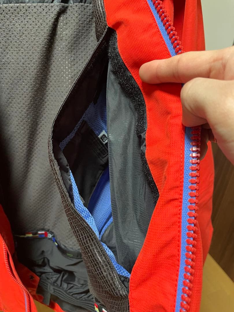 BURTON [ak] GORE-TEX レッドジャケット S スノボ バートン - メルカリ