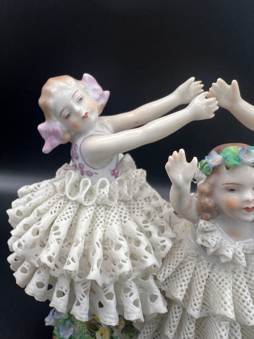 陶器製 三人の少女 フィギュア