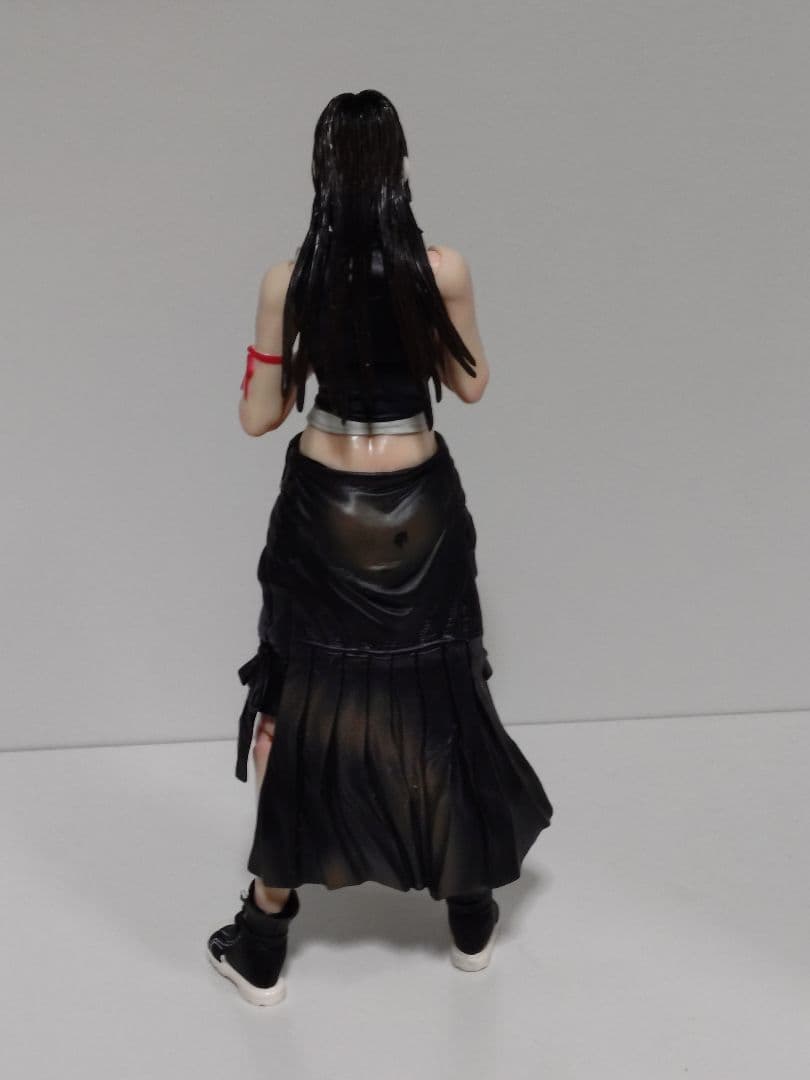 PLAY ARTS改 ティファ・ロックハート