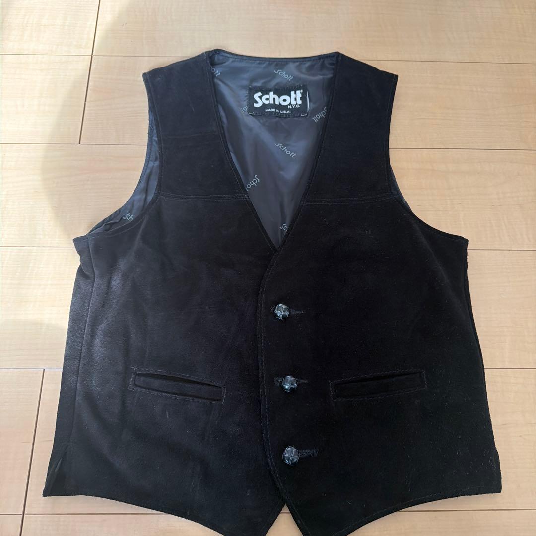 Schott vintage 黒 ブラック　スウェードベスト　くるみボタン KOUJI様専用♐️90's USA製Schott クルミボタン レザーベスト S - メルカリ