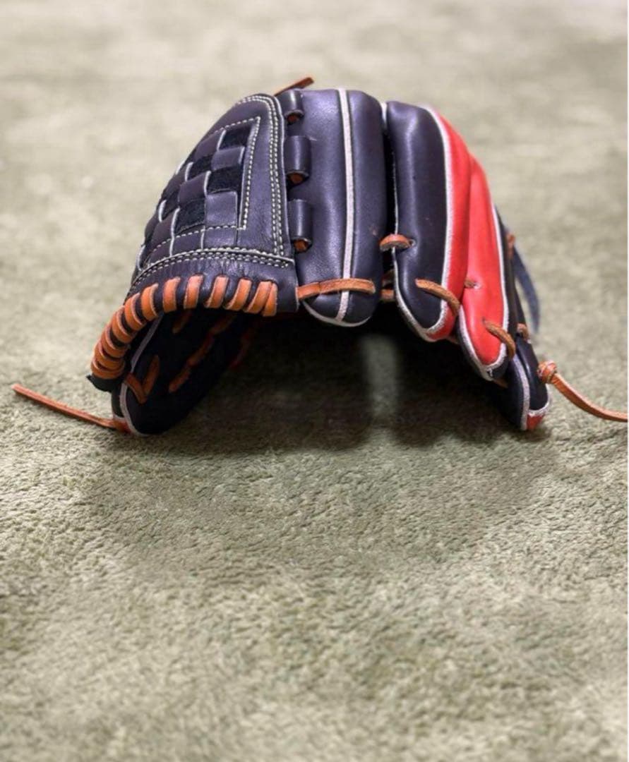 き*ら様 軟式用グローブ 黒と赤の通販はau PAY マーケット - 輸入雑貨