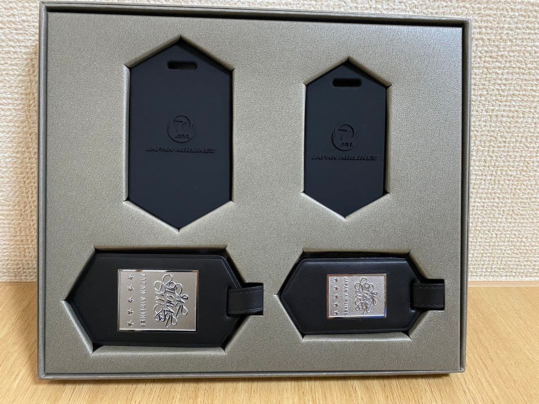 JAL 最高ステイタス 亀タグJGCファイブスターネームプレート2個セット