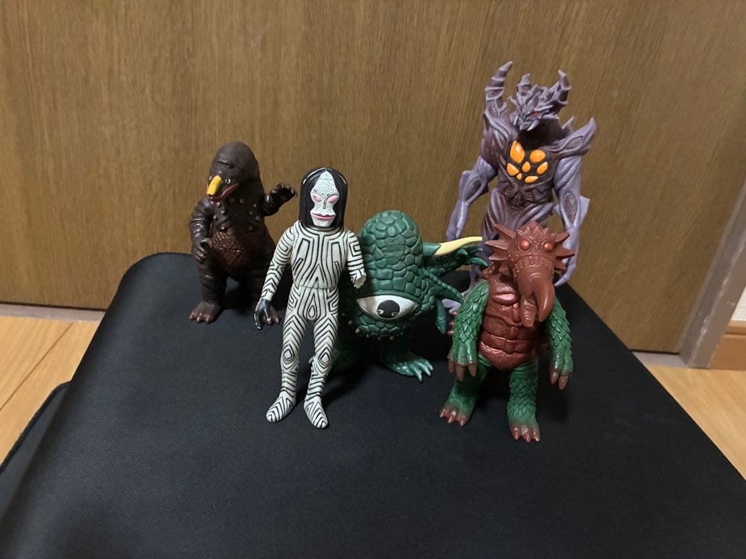 ウルトラマン　怪獣　ソフビ　まとめ売り　50体