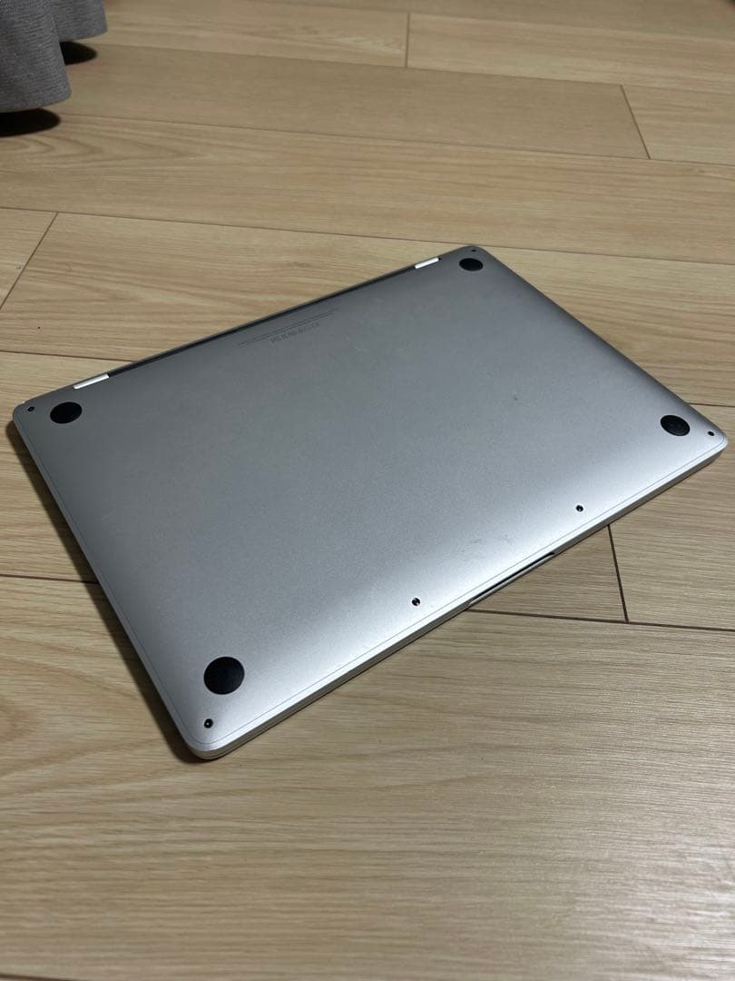 ジャンク】MacBook Pro（2018年頃購入）電源入らず - メルカリ