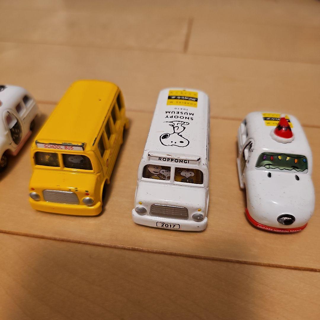 スヌーピー トミカ スヌーピーミュージアム限定トミカ クリスマス