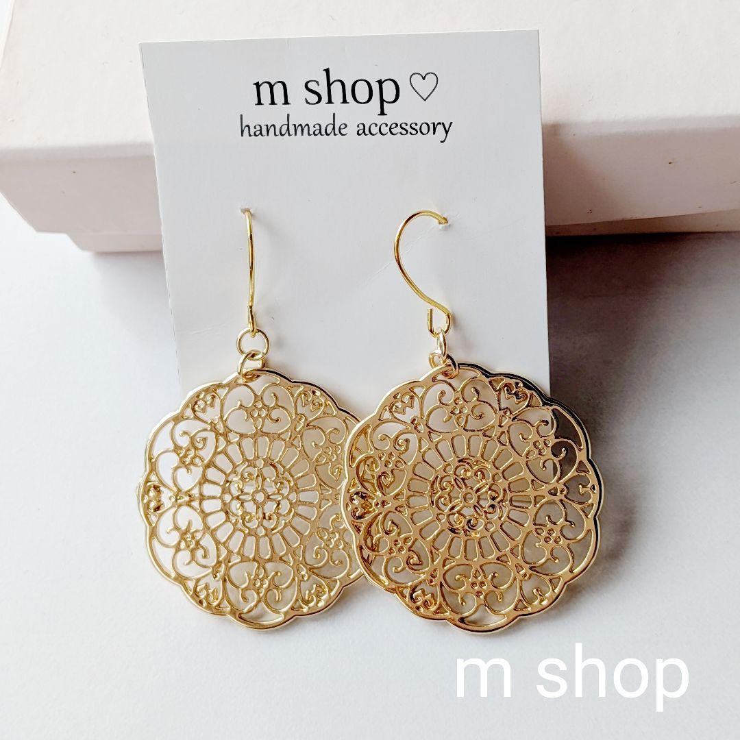 ハンドメイドピアス☆441 - メルカリ