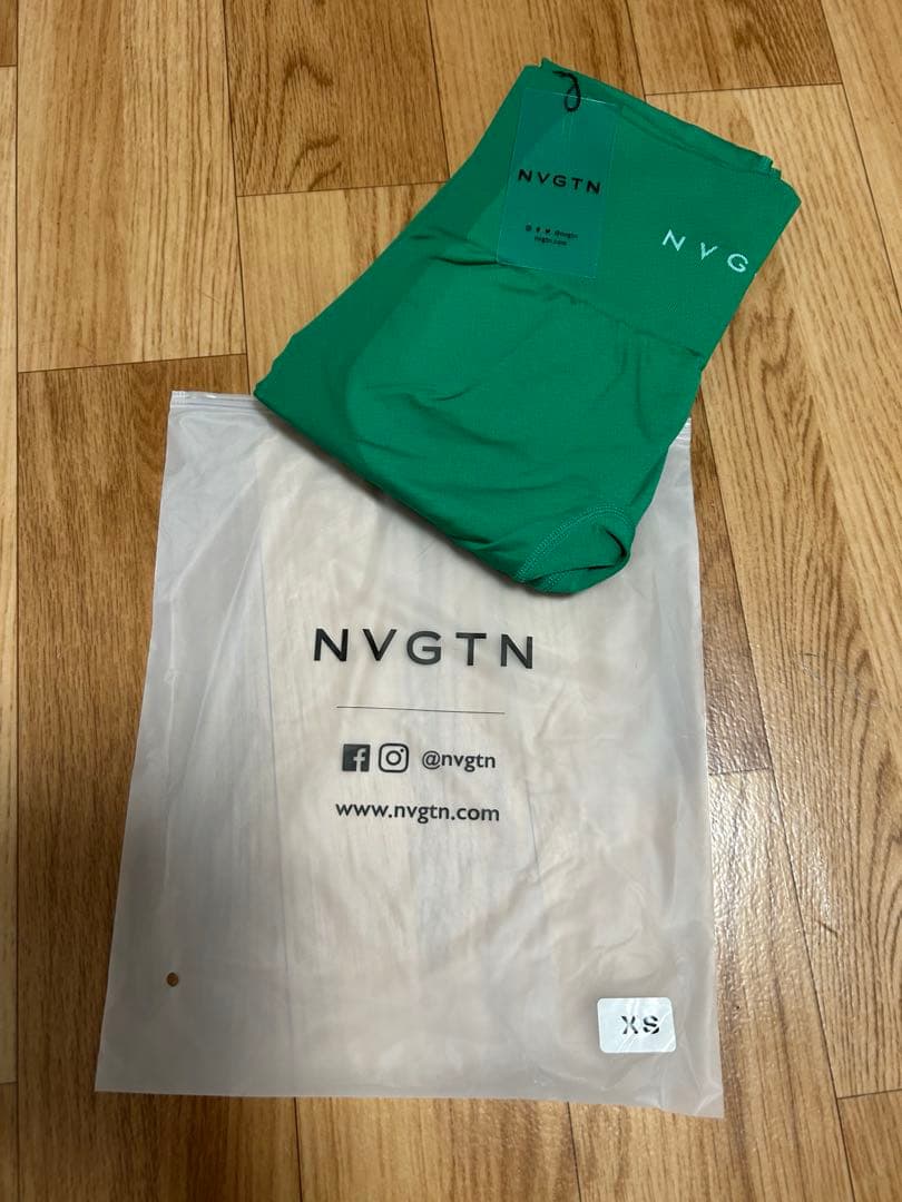 日本未入荷❣️NVGTN ホリーグリーン レギンス　美尻 美脚 【XS】