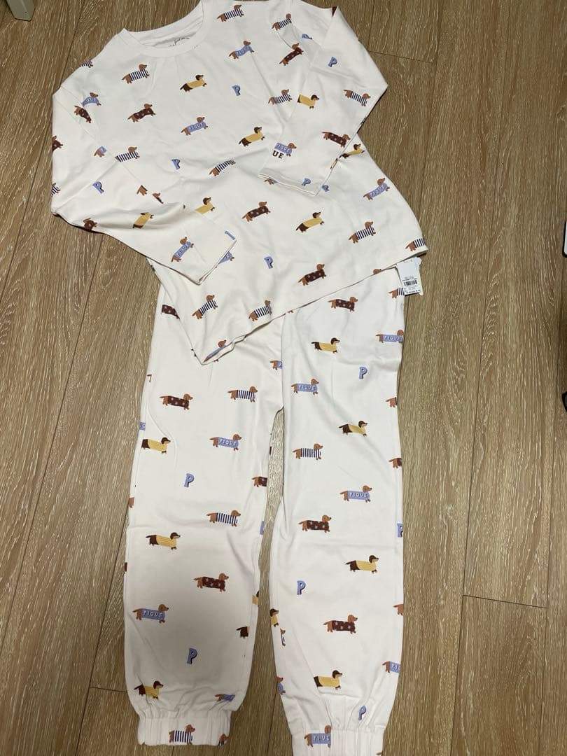 ジェラートピケ ダックスフンド柄ロンＴ&ロングパンツ　セット KIDS】ダックスフンド柄ロンT(カットソー＆Tシャツ)｜ルームウェア