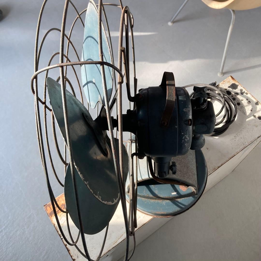 ヴィンテージ鉄製扇風機　ファン　蚤の市　アンティーク