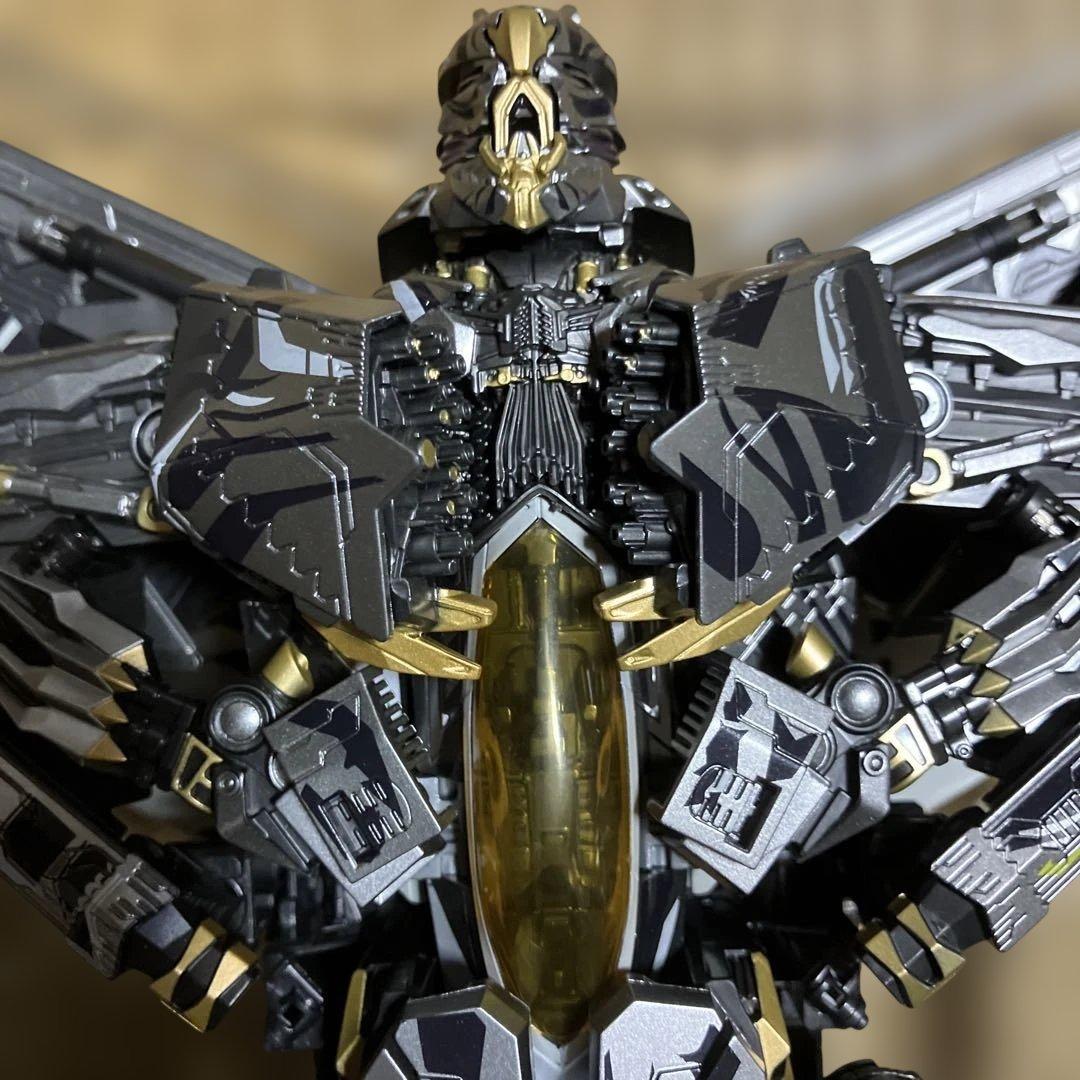 トランスフォーマー BMB MPM スタースクリーム 似