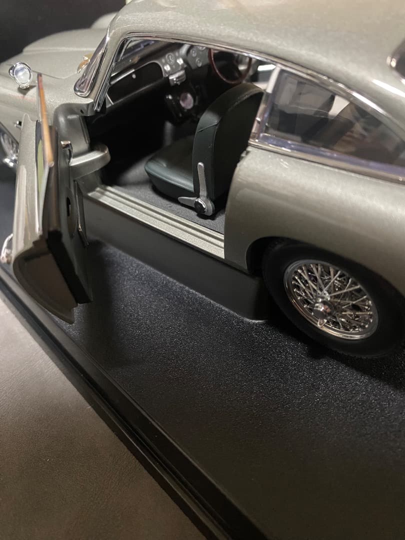 （超希少品）AUTOart astonmartin DB5 007edition