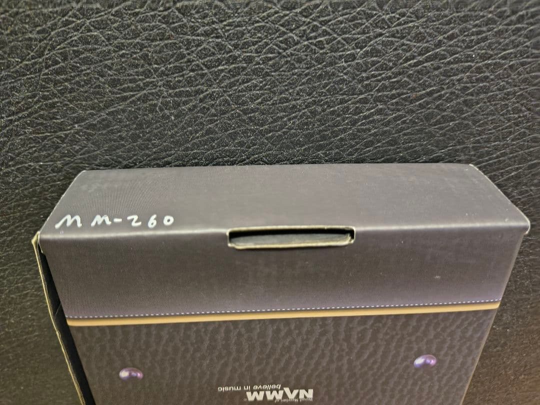 AXE HEAVEN ミック・マーズ　ミニギターフィギュア