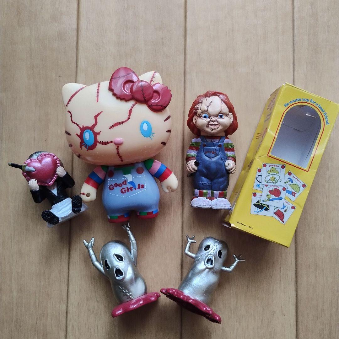 USJ ハローキティ チャッキー メタリカ セット - メルカリ