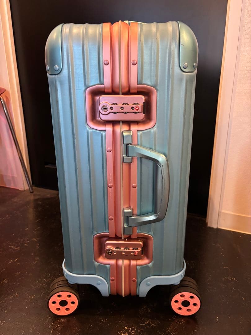 リモワ×アレックスイスラエルコラボ 2019年 キャリーケース ピンク