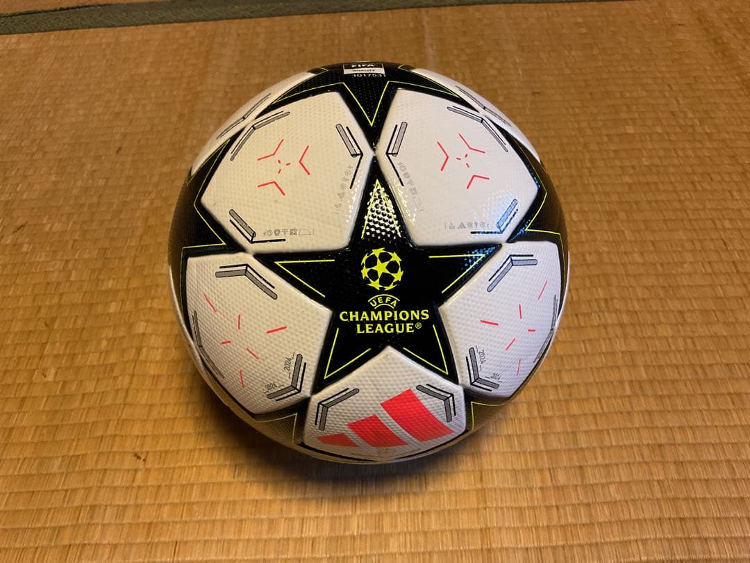 Adidas Champions League サッカーボール　5号　FIFA Amazon.co.jp: アディダス(adidas) UEFA チャンピオンズリーグ