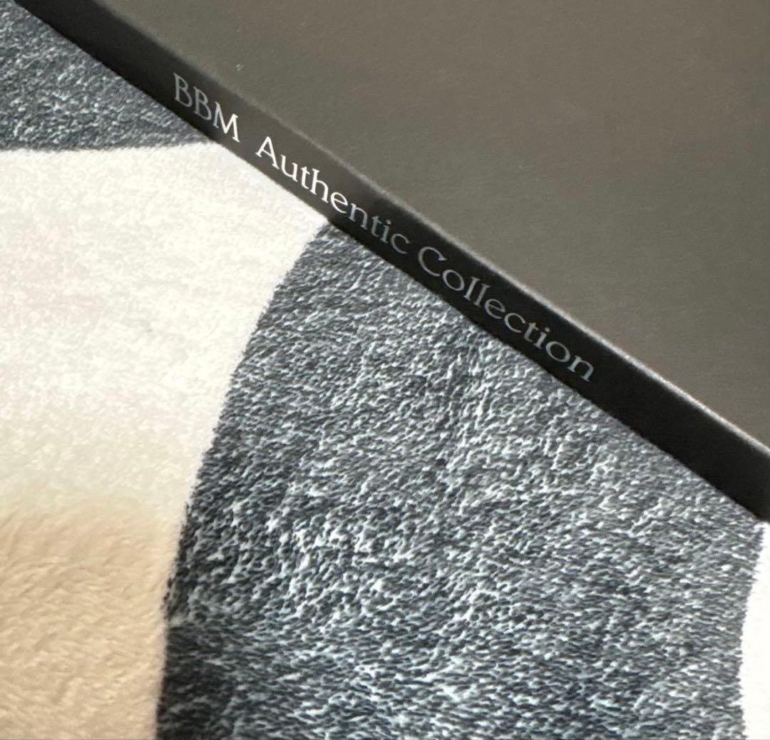 元ブラジル代表 カカ サイン入りフォトブック - メルカリ