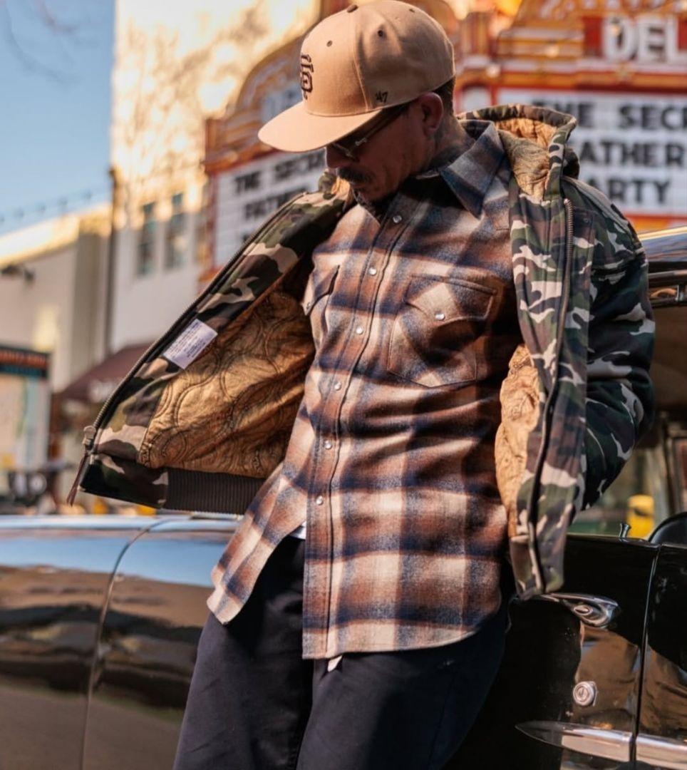 新品 ダービーオブサンフランシスコ300camo 新作ダービーJKTフーディー