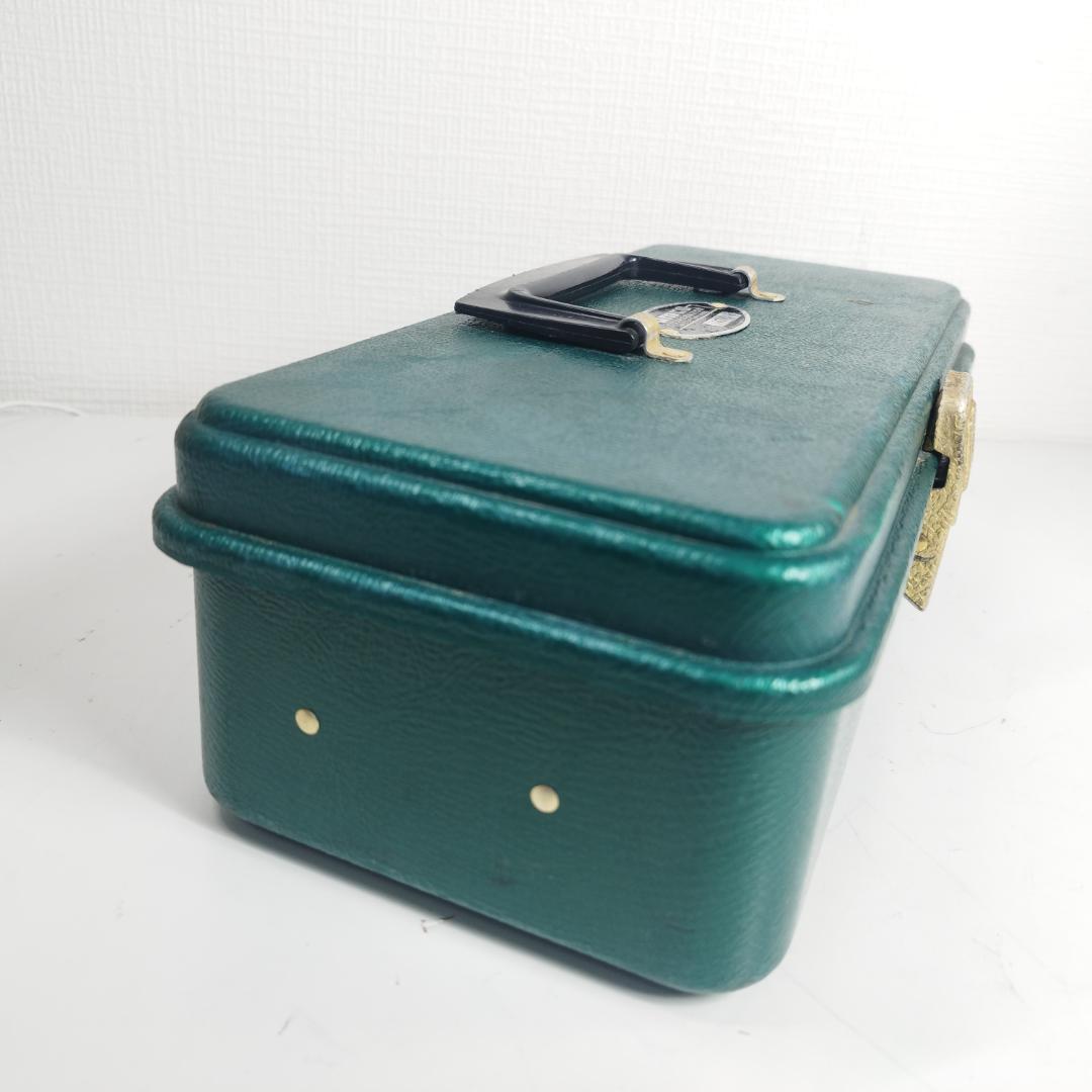 アムコ タックルボックス 101U グリーン UMCO 釣り フェンウ I539