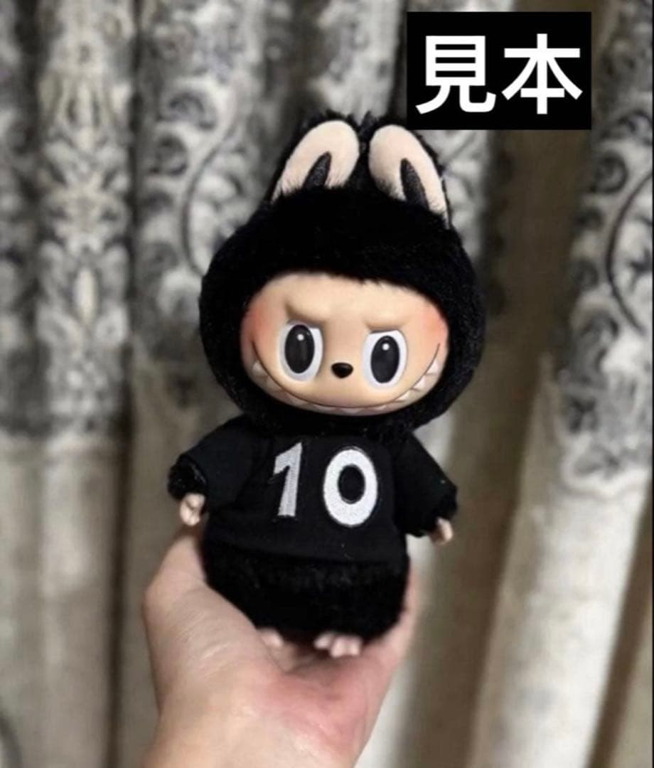 THE MONSTERS LABUBU 10周年記念展限定ぬいぐるみ - メルカリ