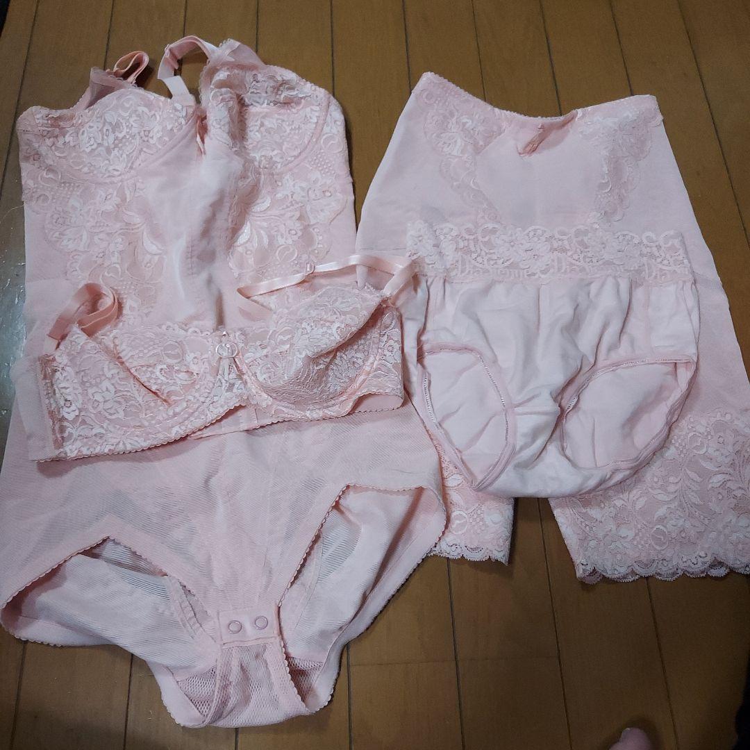 ダイアナ 補正下着セット - メルカリ