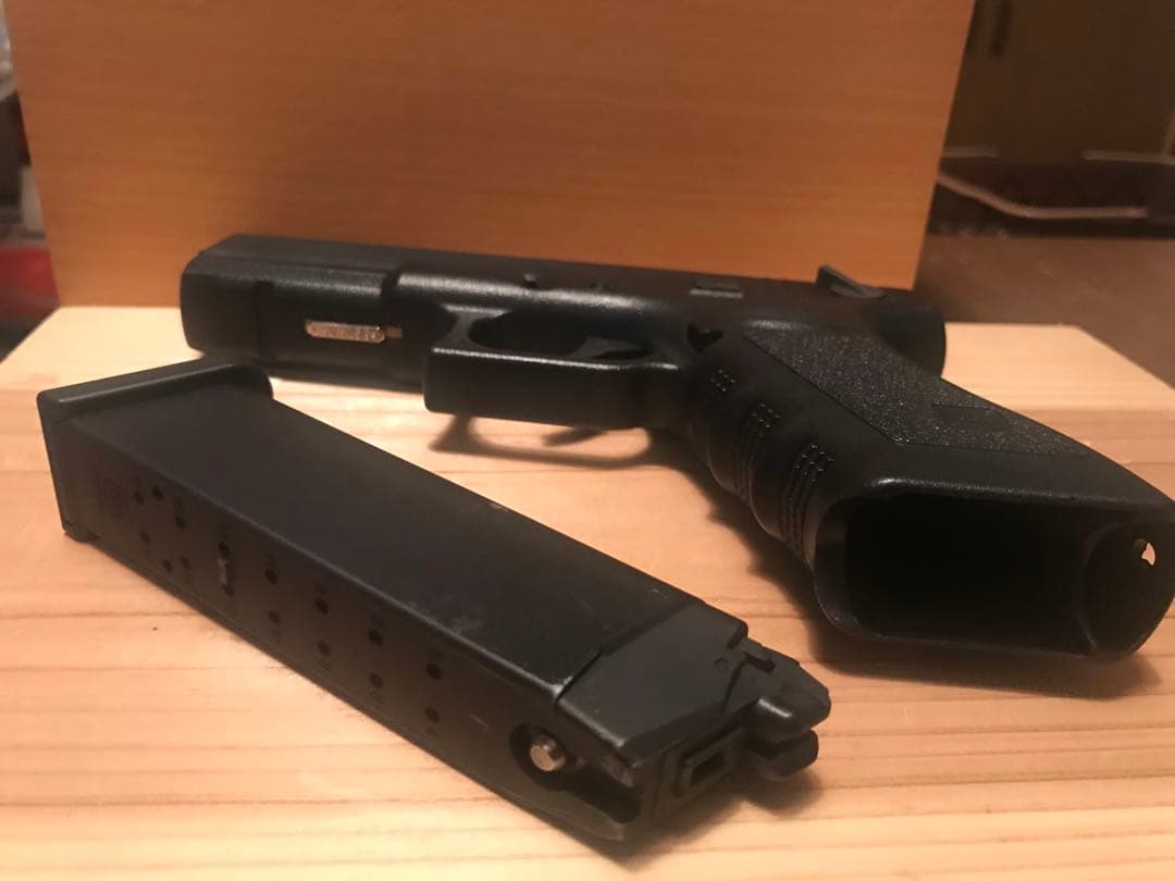 ただぞう❗️東京マルイGlock １８Ｃガスガン セミ/フルオート共に動作品