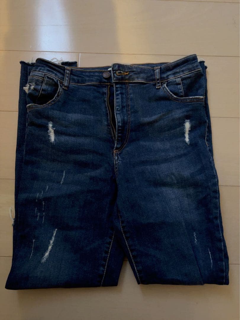 ダメージ加工ダークブルースキニーデニム - メルカリ