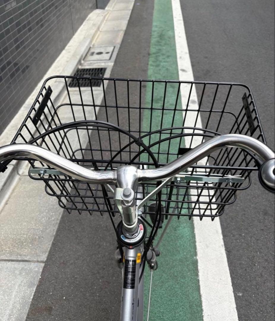 電動アシスト自転車 シルバー バスケット付き - メルカリ