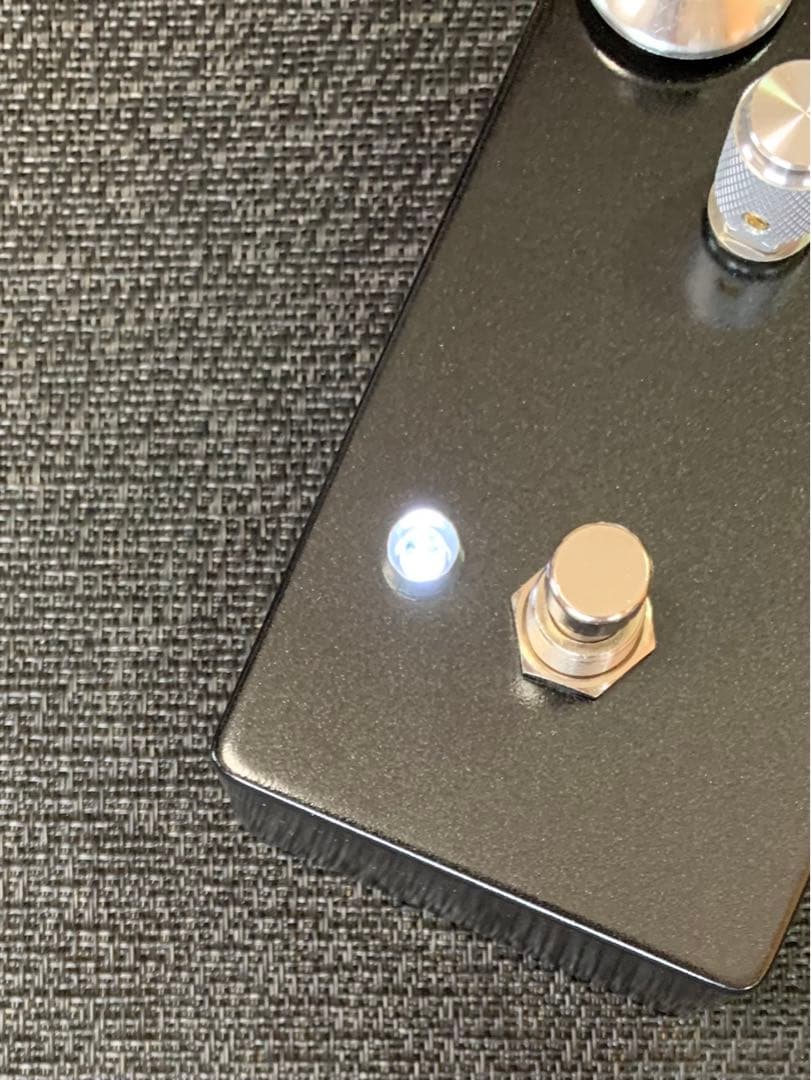 EarthQuaker Devices Black Ash クローン