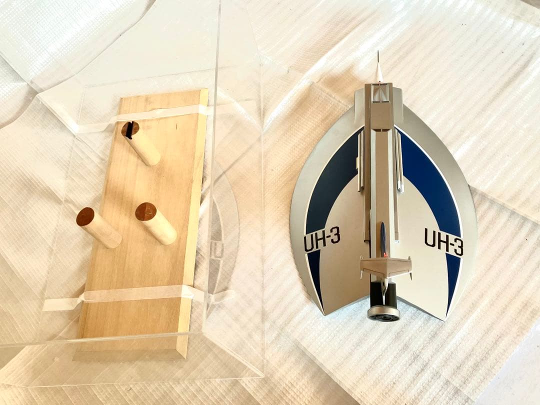 ４５センチ ウルトラホーク3号 田中雷工房 特注ケース 台座付　世界に何台？