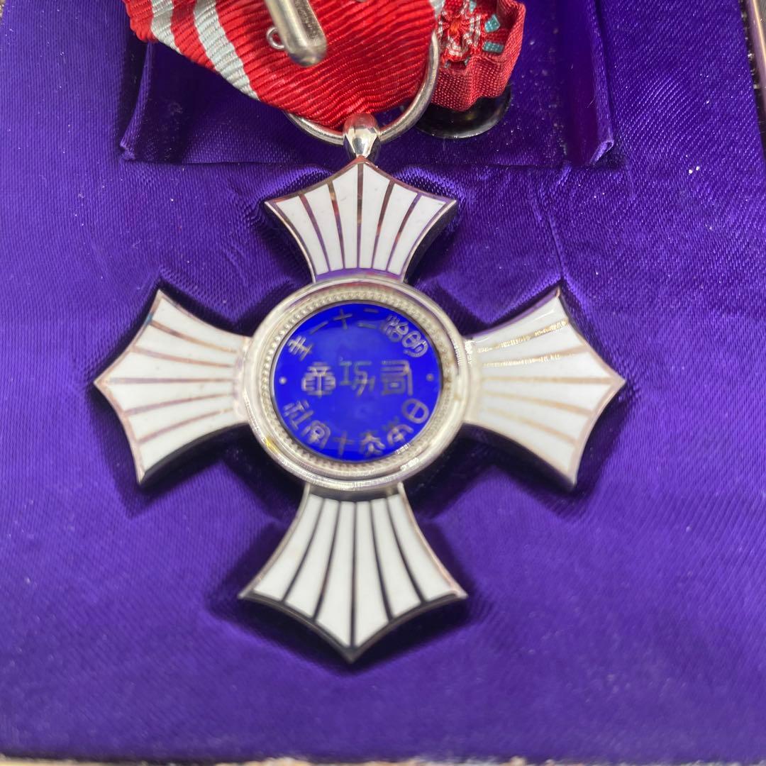 日本赤十字社 銀色有功章 2個セット 勲章