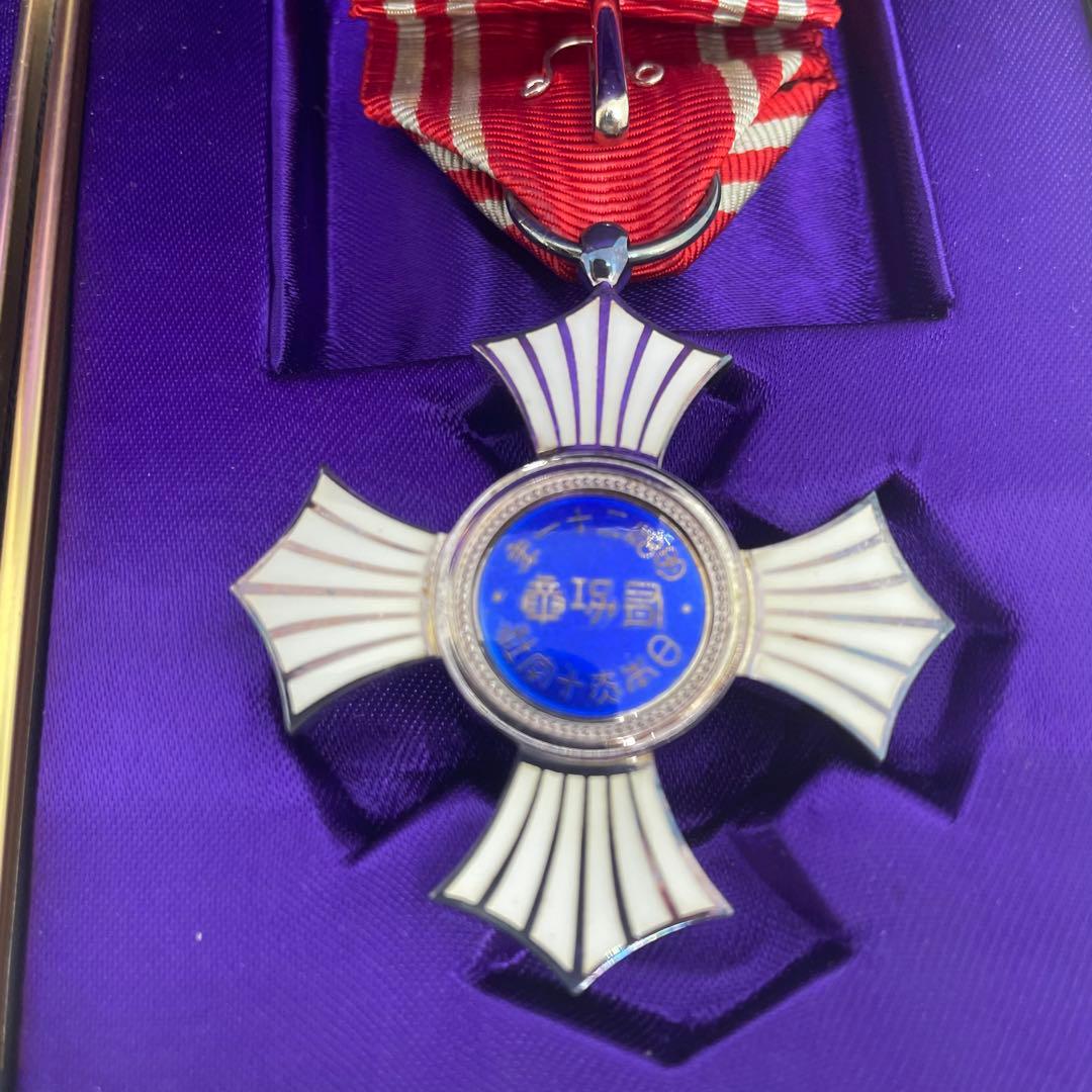 日本赤十字社 銀色有功章 2個セット 勲章