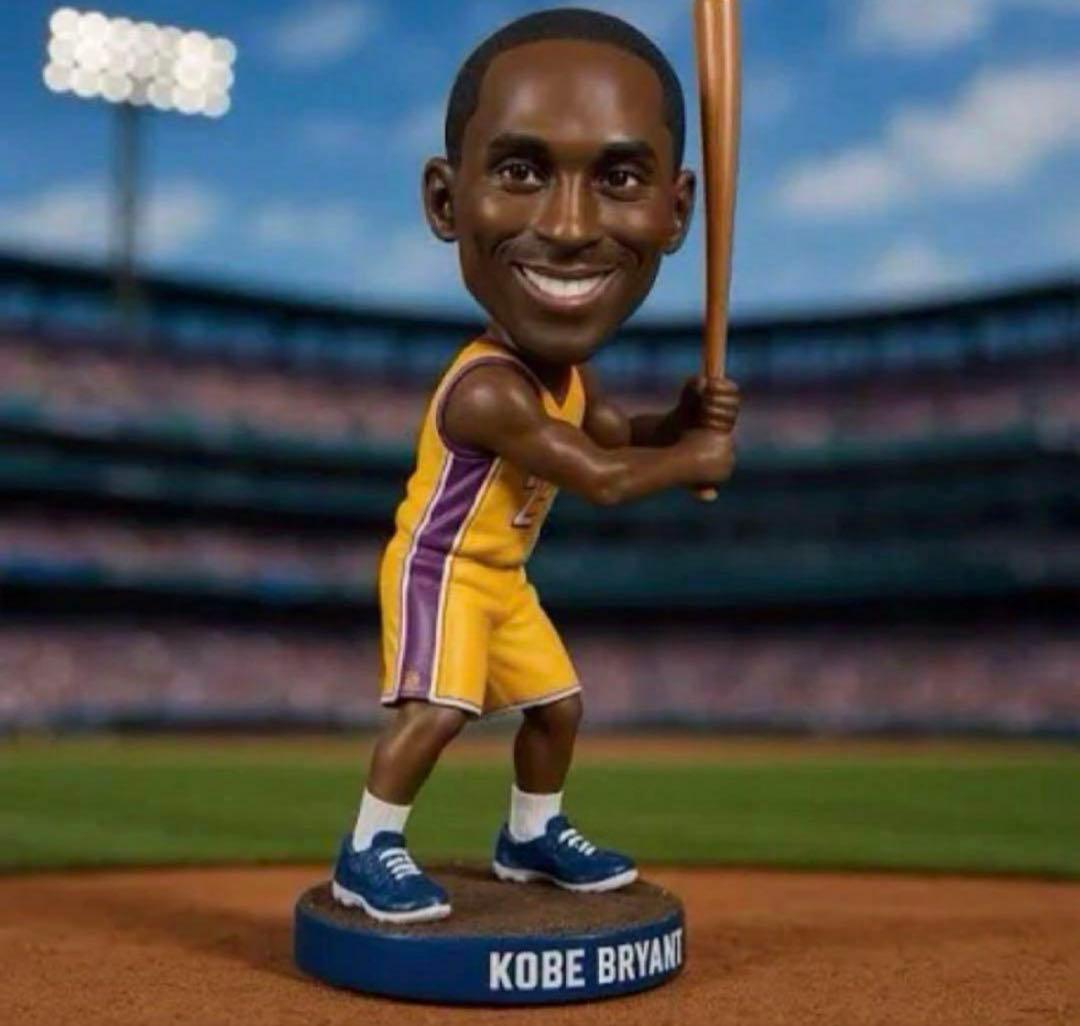 非売品】LAドジャース8/8記念品 コービー・ブライアント ボブルヘッド