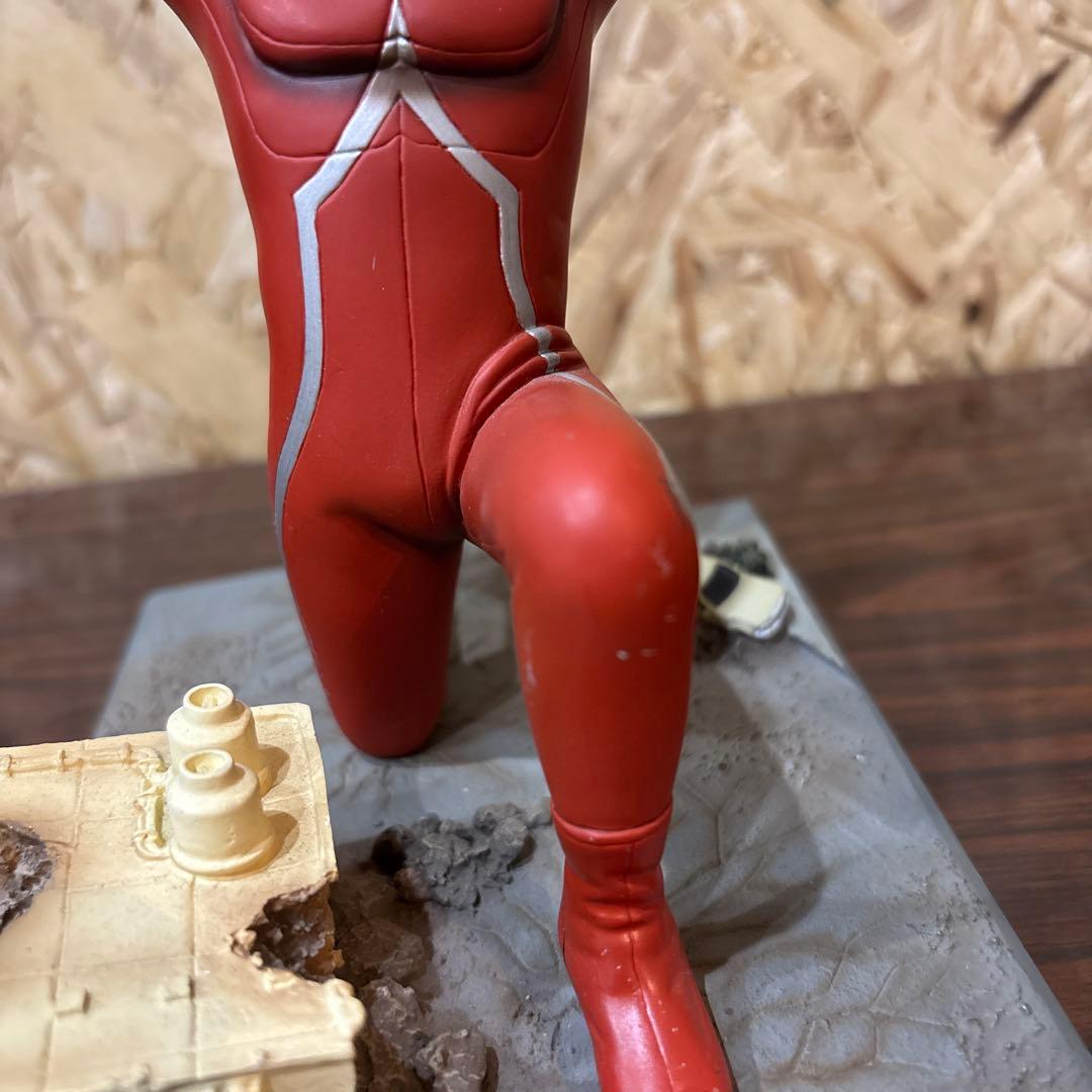 ウルトラセブン スタチュー 茨木彰さん直筆サインつき - メルカリ