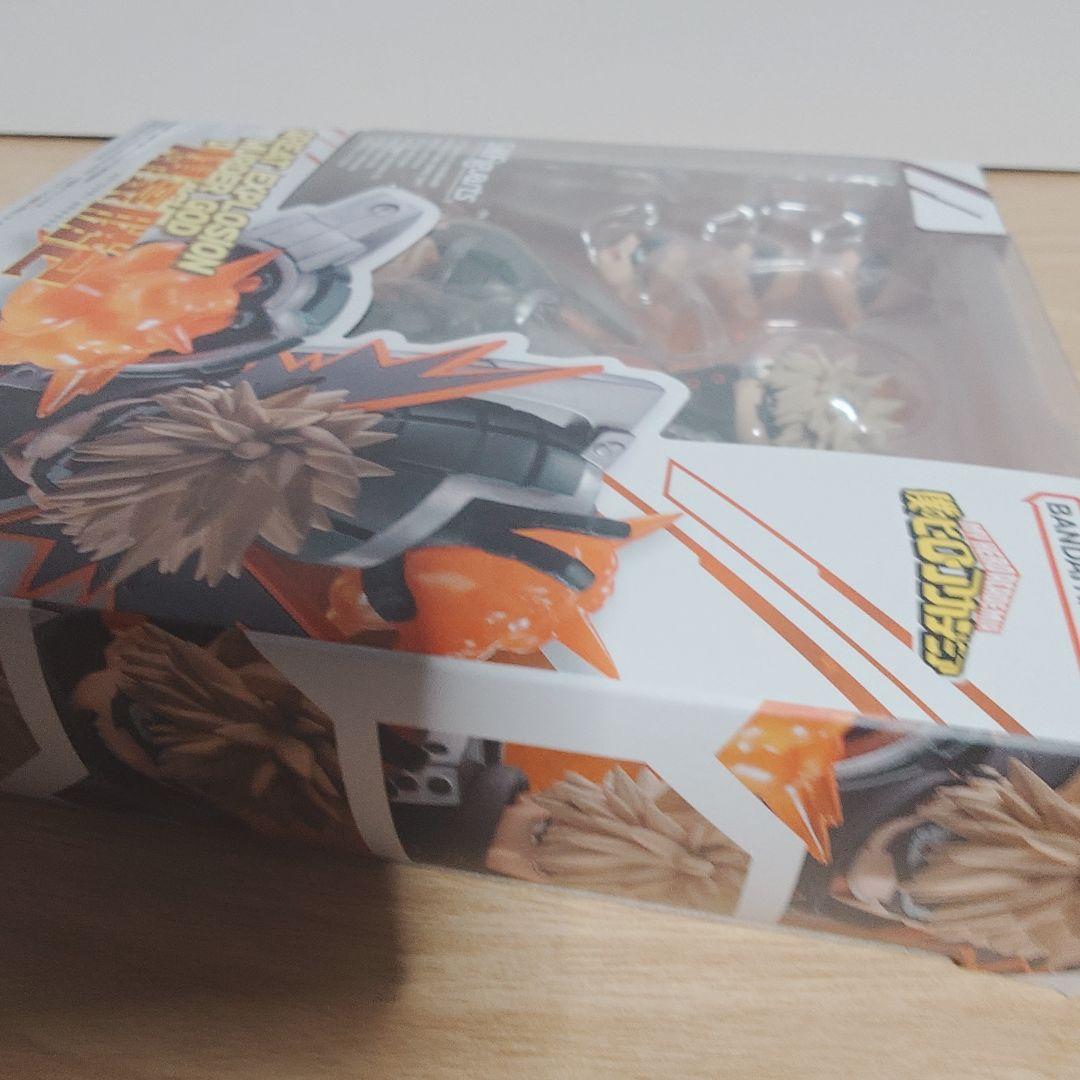 ヒロアカ　爆豪勝己　S.H.フィギュアーツ